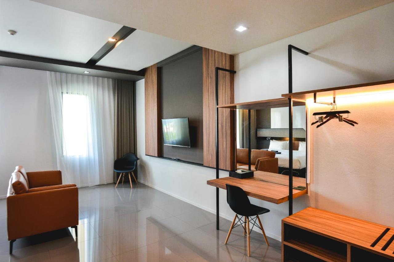 9D Sport Hotel Udon Thani Extérieur photo